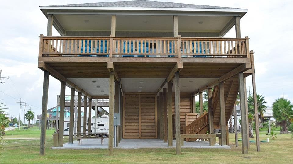 1st image of 888 Bowers Ln