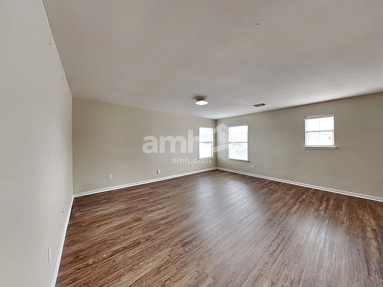 29435 Legends Glen Dr — Photo 11