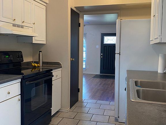 3rd image of 130 Cooper St