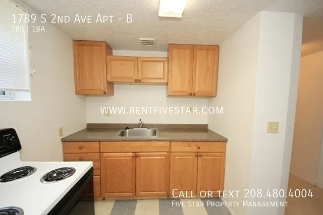 1789 S 2nd Ave #B — Photo 16