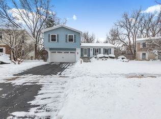 710 Morris Ct, Lombard, IL 60148