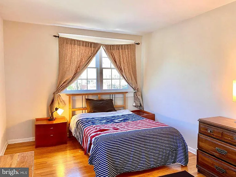 514 Ivydale Rd — Photo 48