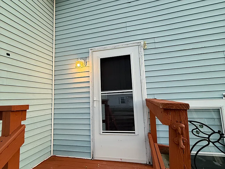 739 1/2 Garfield Ave — Photo 22