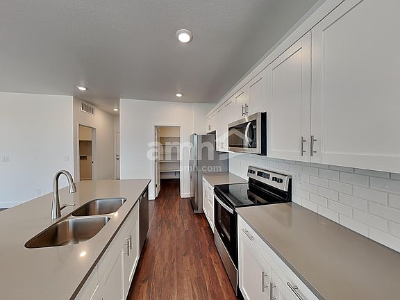 3rd image of 8827 N 171st Dr