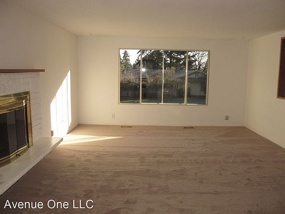 2nd image of 5711 156th Ave NE