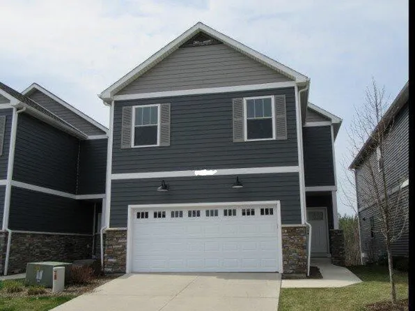 3011 Ledgestone Pl NE, Grand Rapids, MI 49525