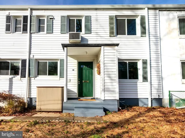 3 Ridge Rd, Greenbelt, MD 20770