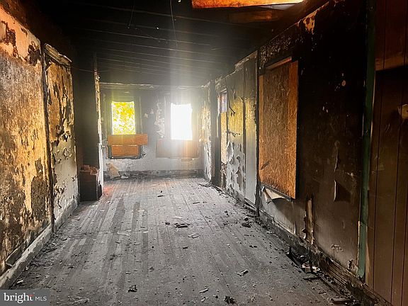 5th image of 938 W Susquehanna Ave