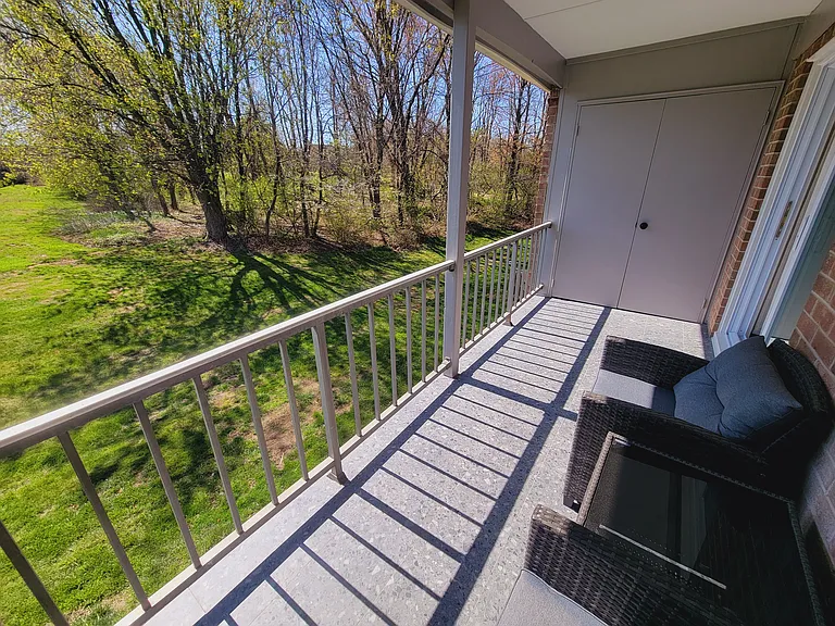 76 Wexford Dr — Photo 13