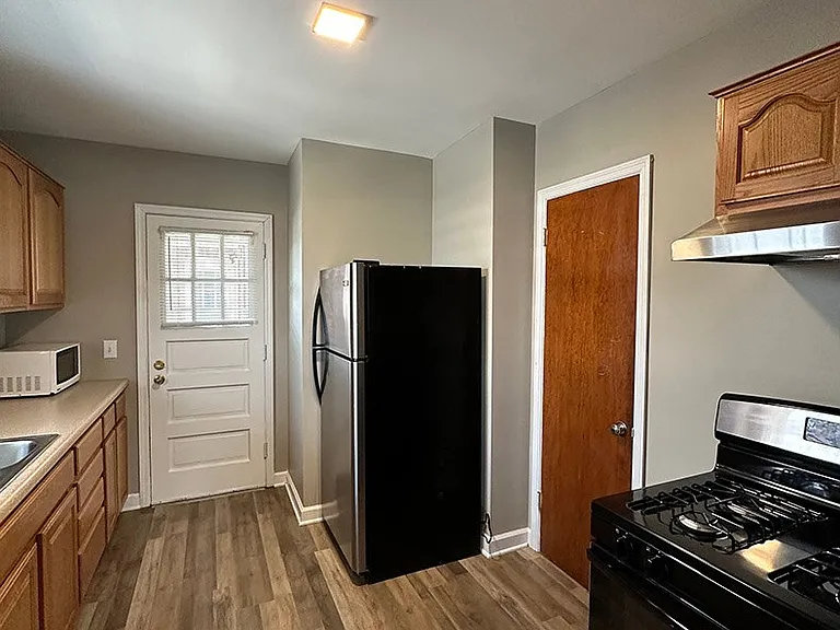 3902 Harney St — Photo 11