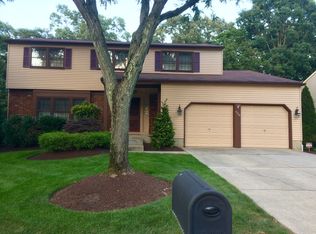 136 Squirrel Tree Ln, Mount Laurel, NJ 08054