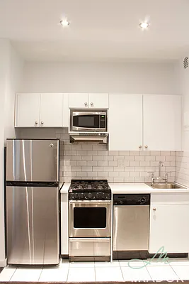 Rented by Mirador Real Estate | media 2