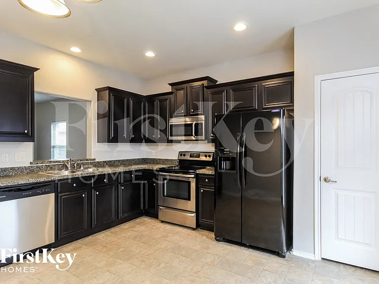 1309 Alder Tree Ln — Photo 7