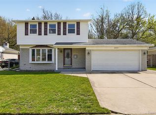 25693 Madden St, Taylor, MI 48180