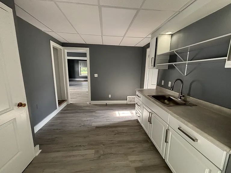 250 E Auburndale Ave — Photo 8