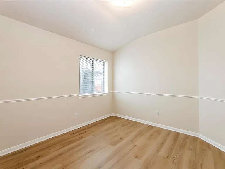 3215 Painted Meadow Cir — Photo 18