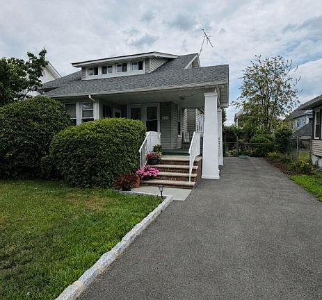 2nd image of 409 E 25Th St