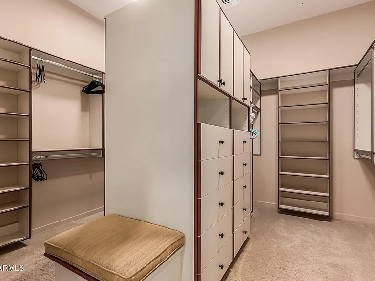 36138 N Summit Dr — Photo 31