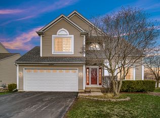 1524 Knoll Crest Dr, Bartlett, IL