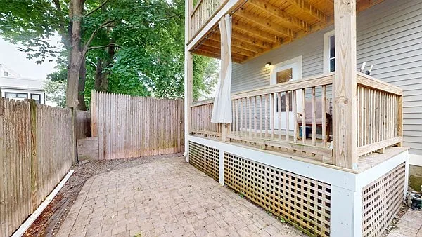 22 Boynton St #R3 — Photo 15