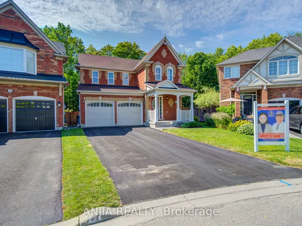 54 Weldon Woods Ct, Whitchurch Stouffville, ON L4A 0J4