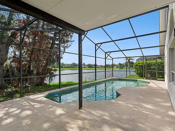 4th image of 13635 Waterhouse Way