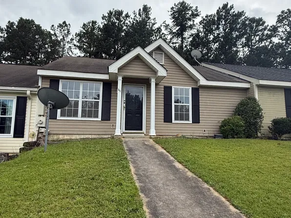 49 Skyway Dr, Warner Robins, GA 31088