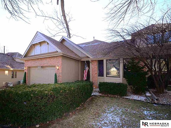 2nd image of 15523 Mason Cir