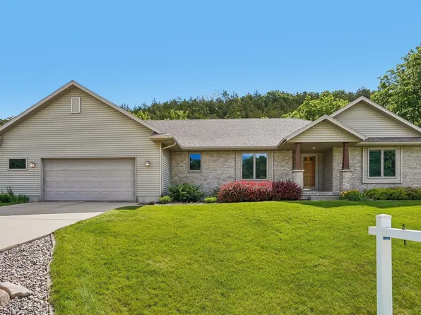 1028 Tilda Trl, Cross Plains, WI 53528