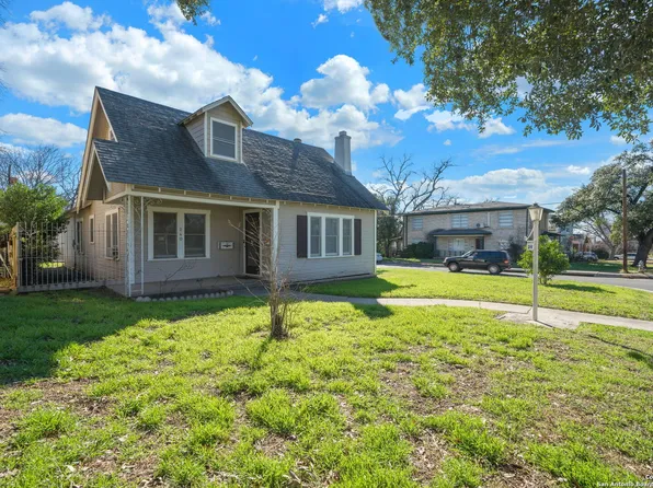 240 W Norwood Ct, San Antonio, TX 78212