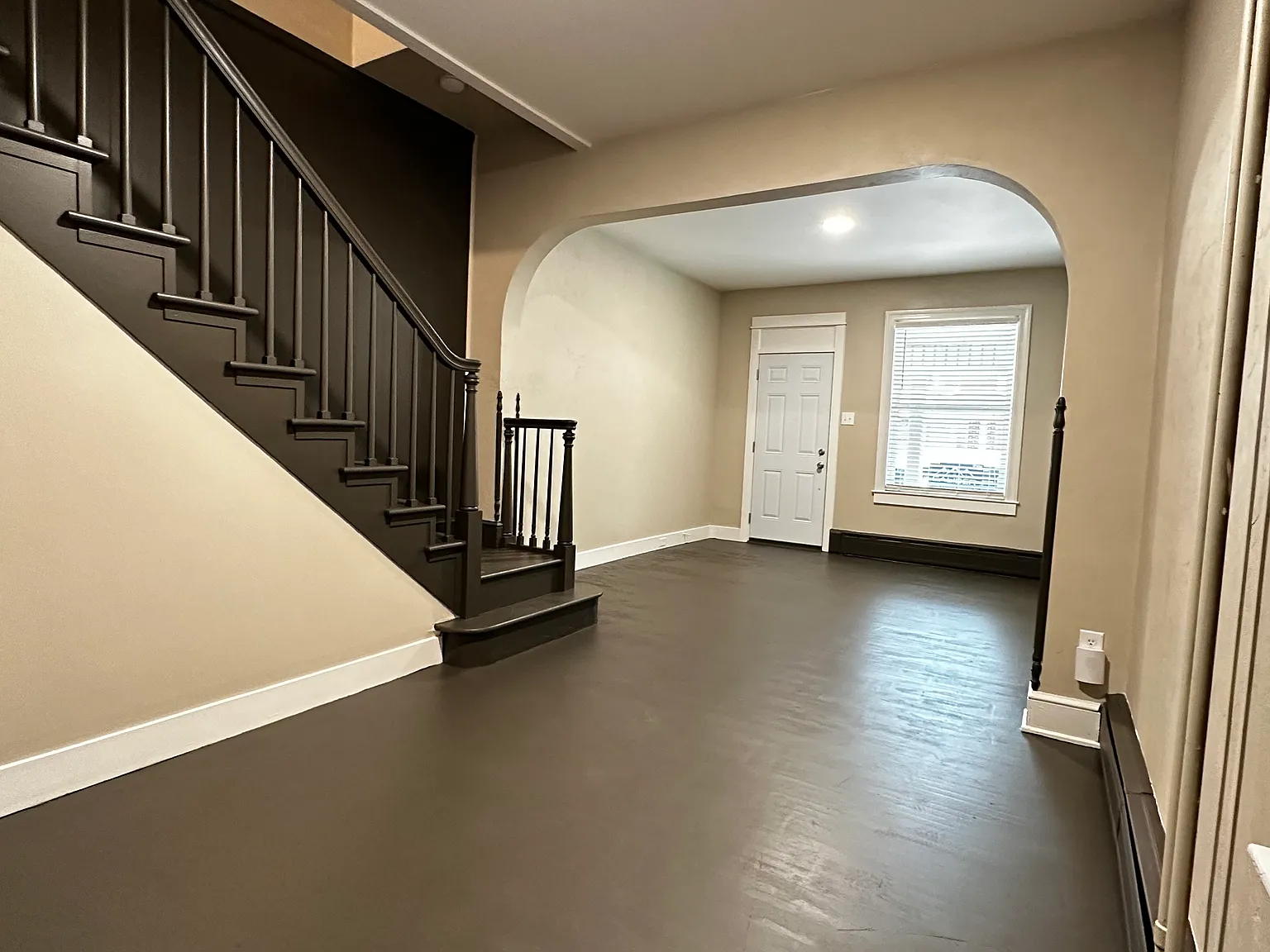 3 bed, 1.5 bath, $1,450 — Photo 2