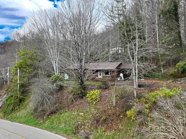 256 Us Highway 19e, Newland, NC 28657