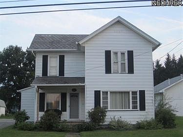 1st image of 305 E Main St