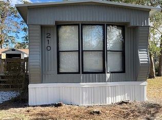 210 NE 77th St, Oak Island, NC 28465