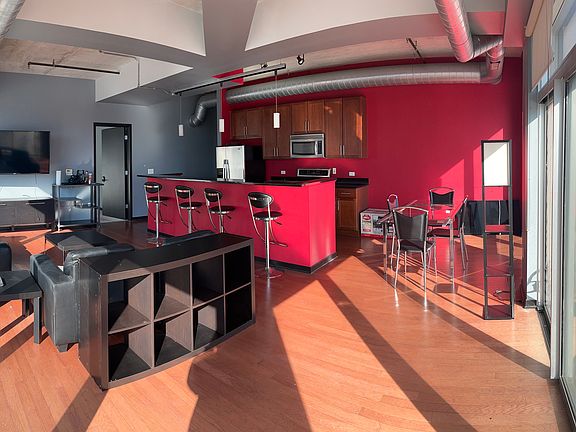 5th image of 3670 Woodward Ave APT 301