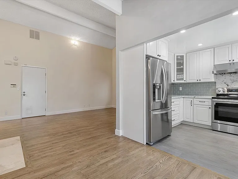 821 Figwood Ct — Photo 15