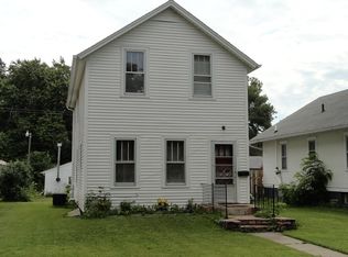 702 Locust St, Yankton, SD 57078