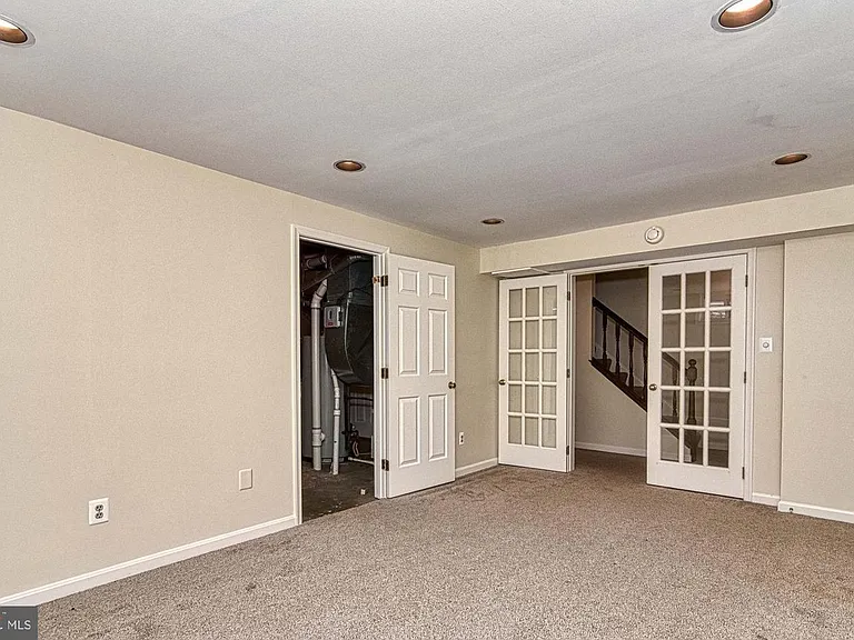 2205 Cedar Mill Ct — Photo 42