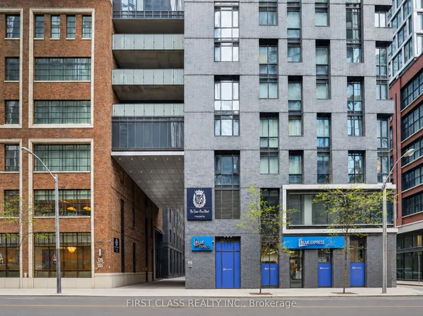 115 Blue Jays Way #1709, Toronto, ON M5V 0N4