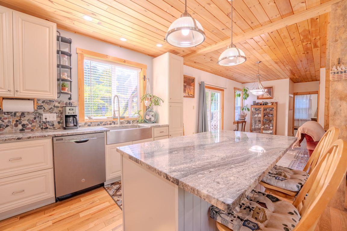 39 Ellsworth Hill Road, Wentworth, NH 03282 | MLS #5057296 | Zillow