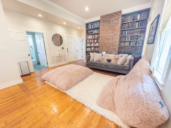 589 Franklin St #3
