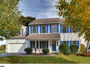 110 Stonebridge Ln, Downingtown, PA 19335