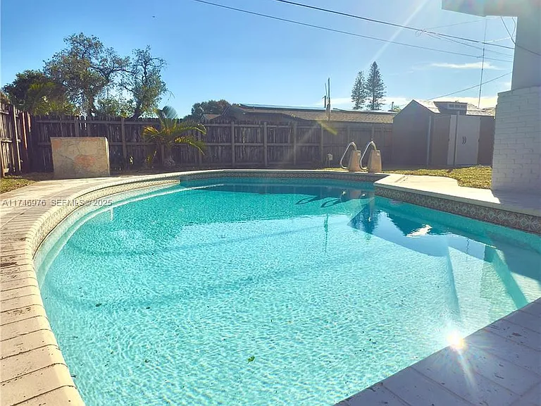 7672 Plantation Blvd — Photo 15
