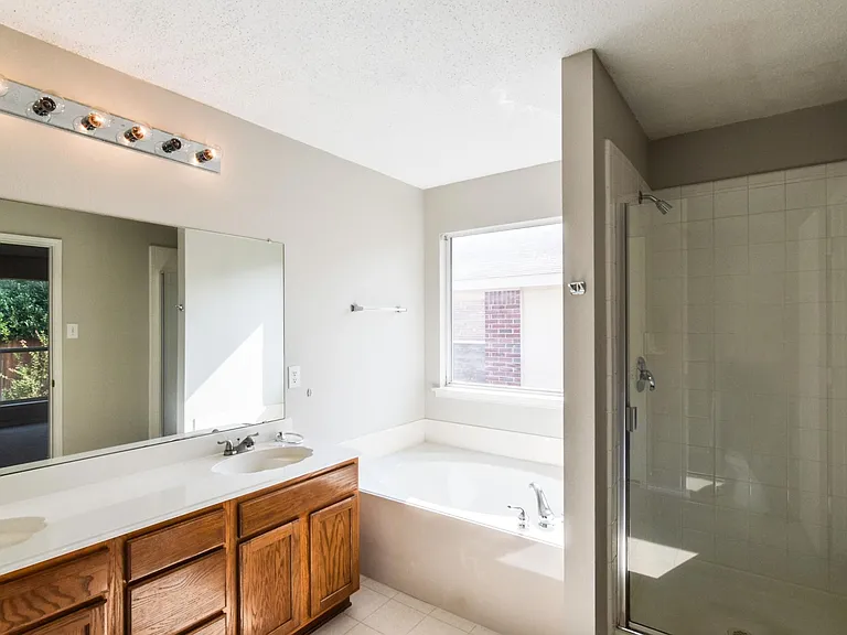 2404 Glenhaven Dr — Photo 14