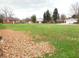 Buffalo St, Conneaut, OH 44030