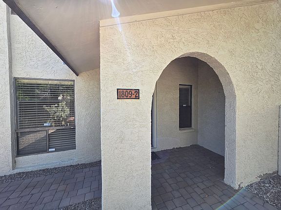 2nd image of 1809 E Frier Dr Unit 2