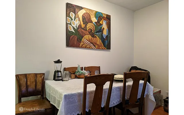 Rented by Douglas Elliman | media 16