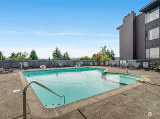 3661 24th Pl W APT 106, Seattle, WA 98199