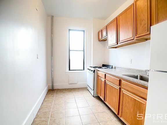 4th image of 518 Fort Washington Ave APT 1B