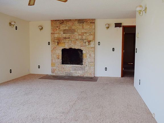 5th image of 1431 NE Yaquina Heights Dr